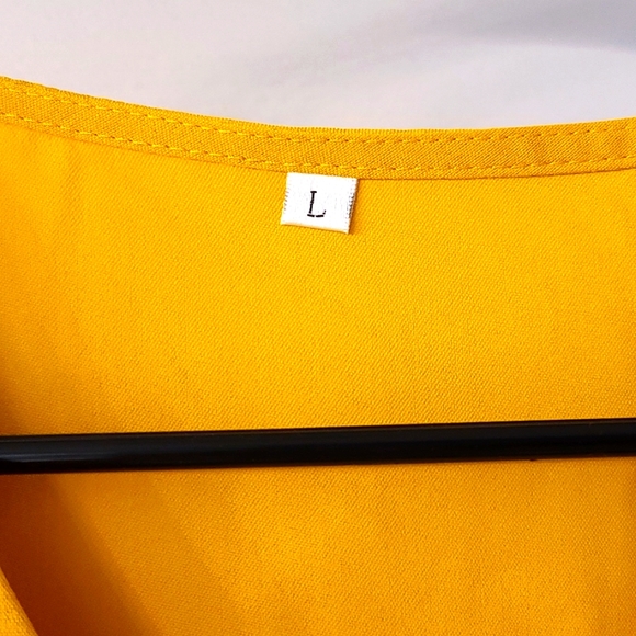 Cute Ruffle Dress - Picture 2 of 2